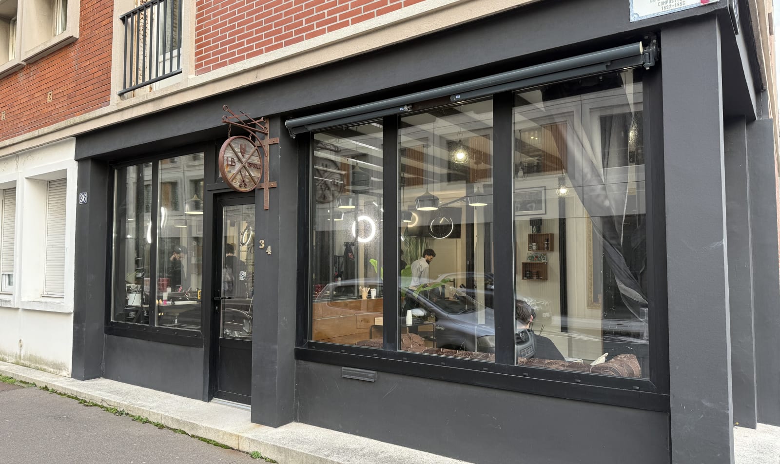 Façade de La Barberia au 34 rue Arthur Honegger